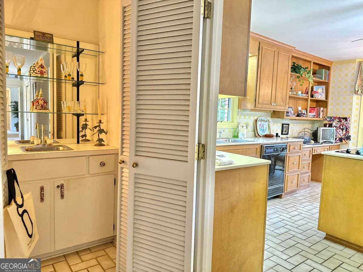 1236 7th Avenue Eastman - 25