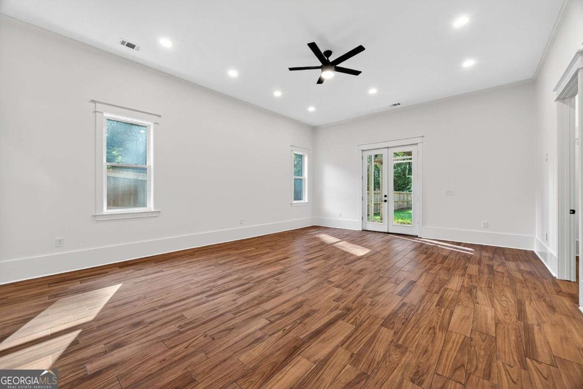 717 Caribbean Drive Forest Park - 39