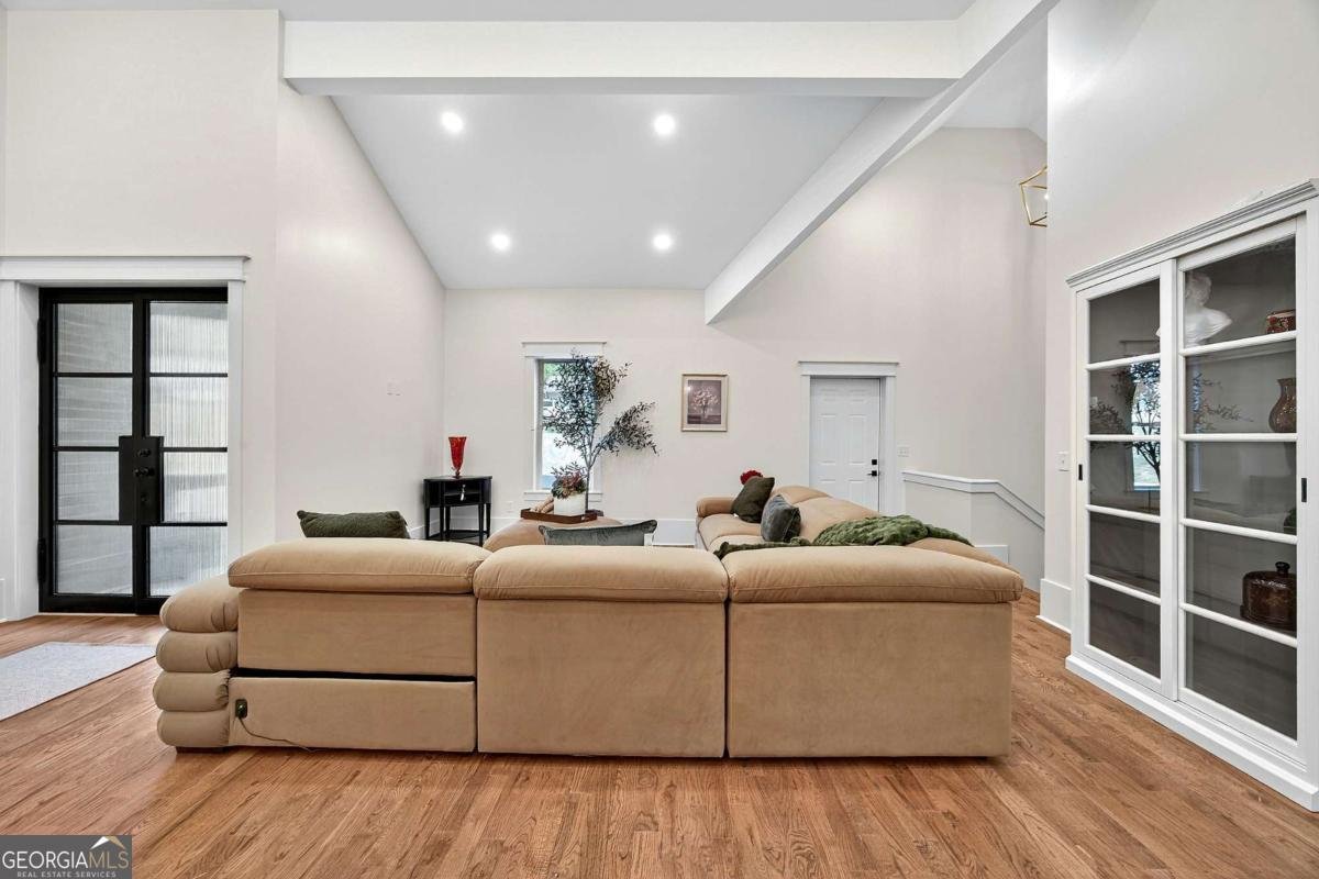 717 Caribbean Drive Forest Park - 7