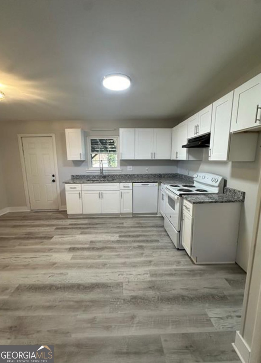 4510 Burks Road Forest Park - 5