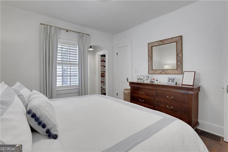204 Springdale Drive Atlanta - 16
