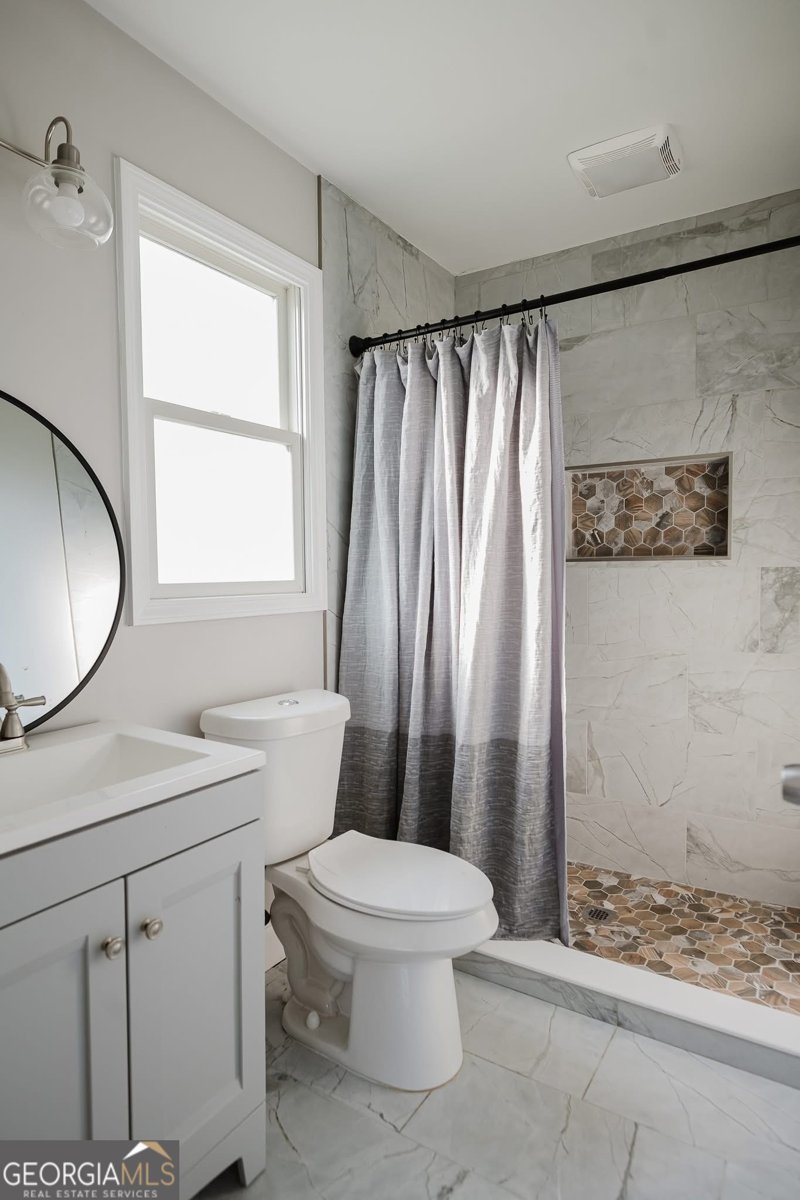 4251 Fayetteville Road Griffin - 33