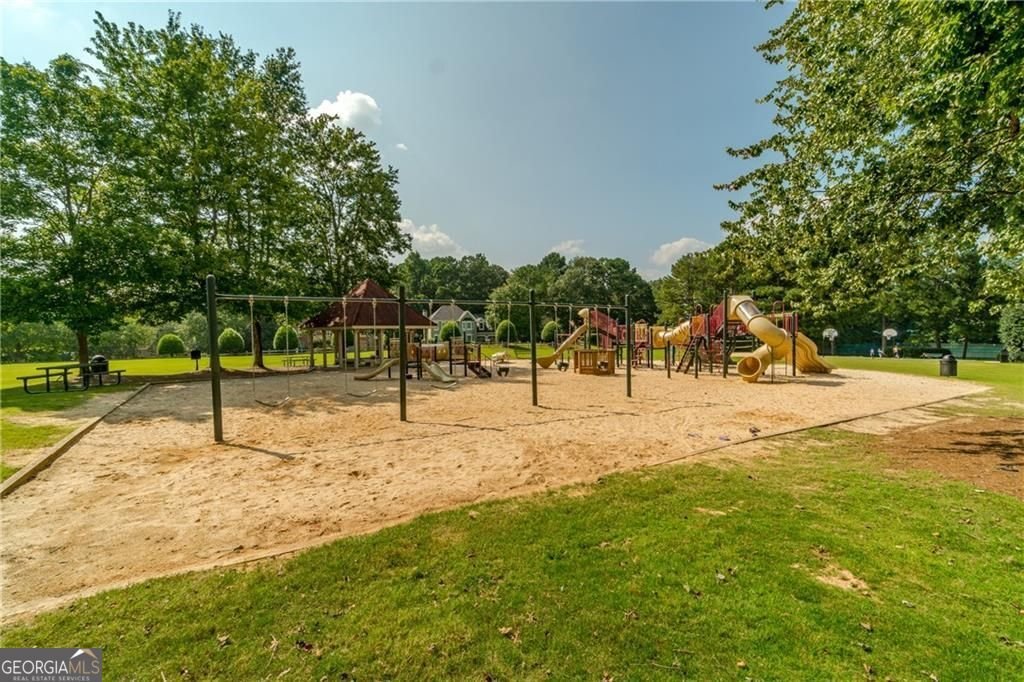 1404 Coventry Court Woodstock - 11
