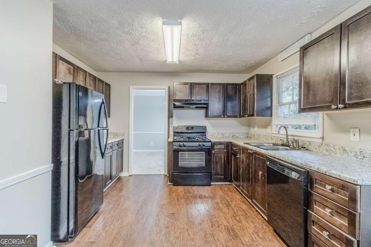 1075 Forest Heights Road Stone Mountain - 13