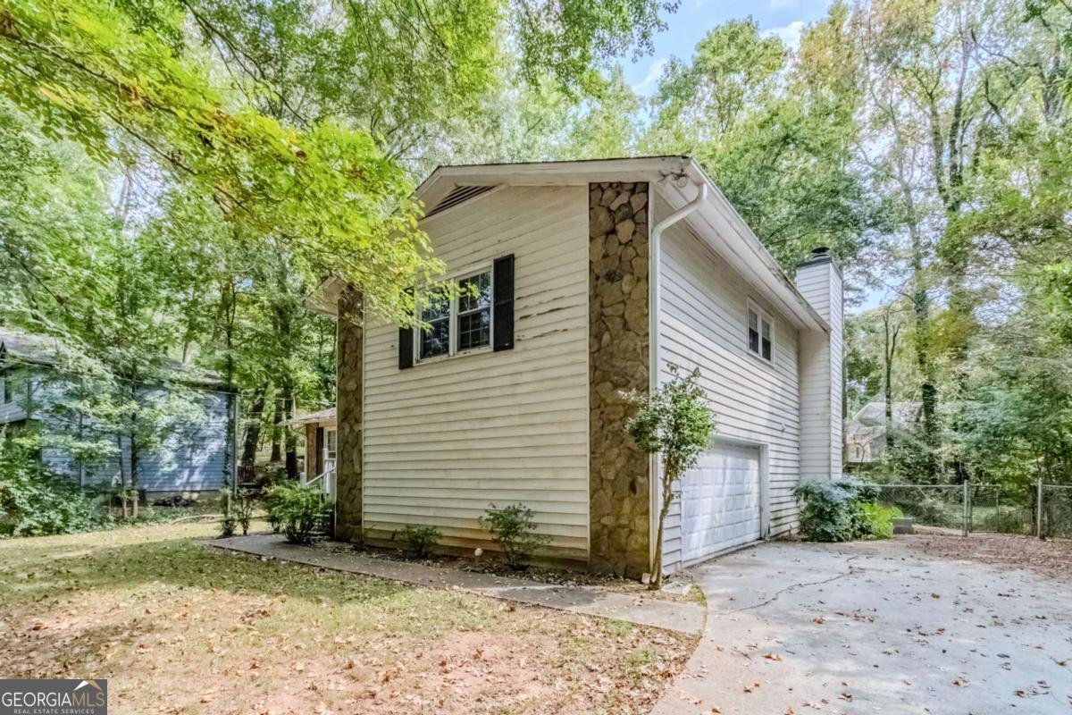 1075 Forest Heights Road Stone Mountain - 2