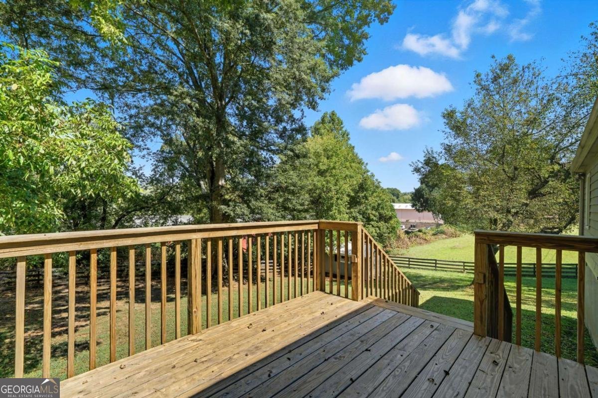 255 Lowry Street Ball Ground - 16
