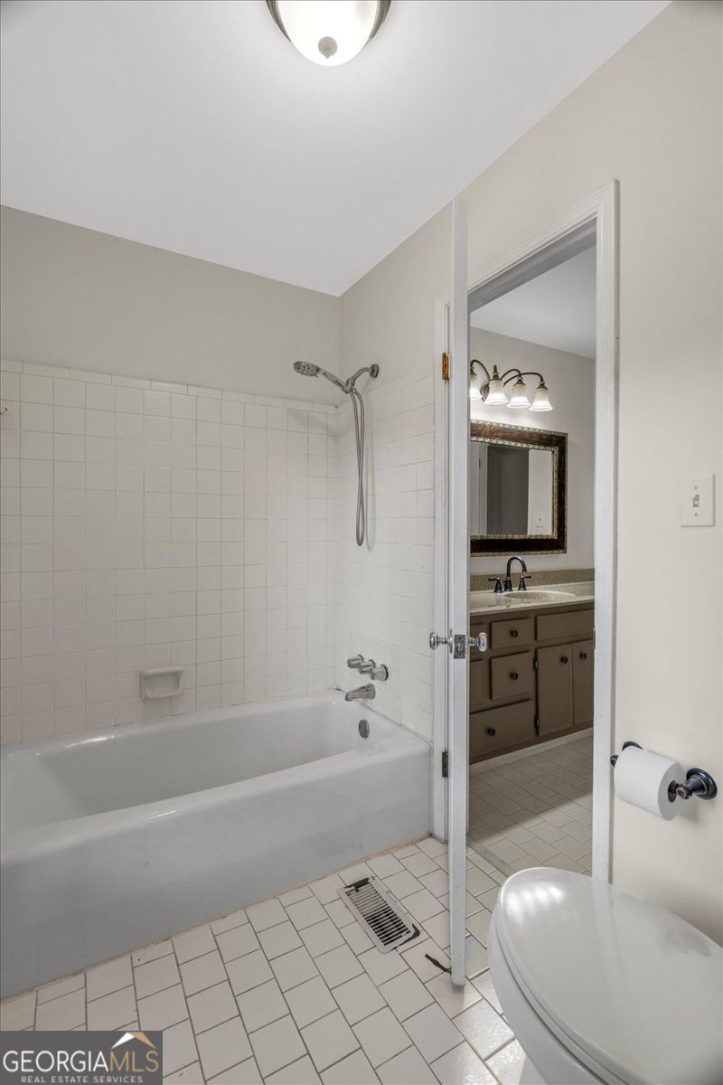 3556 Wesley Chapel Road Marietta - 27