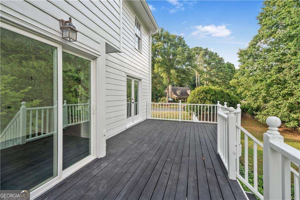328 Deerwood Drive Suwanee - 31