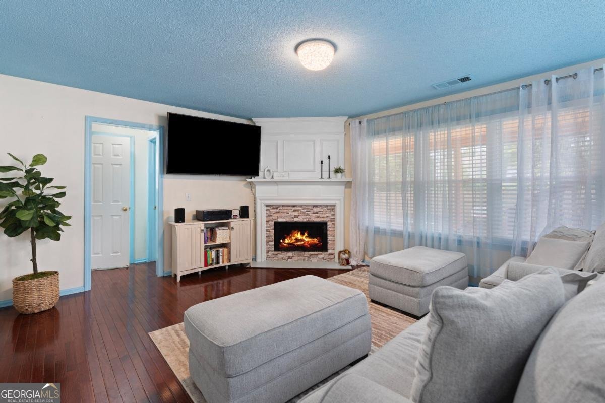 3733 Heyford Court Austell - 12