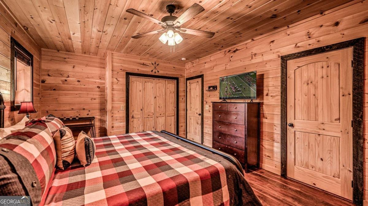 356 Mountain Trace Cherry Log - 5