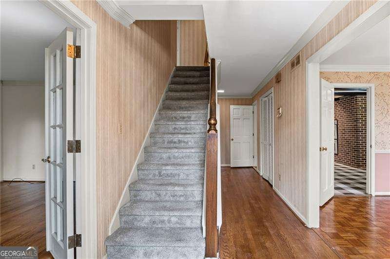 965 Heards Ferry Road Atlanta - 1