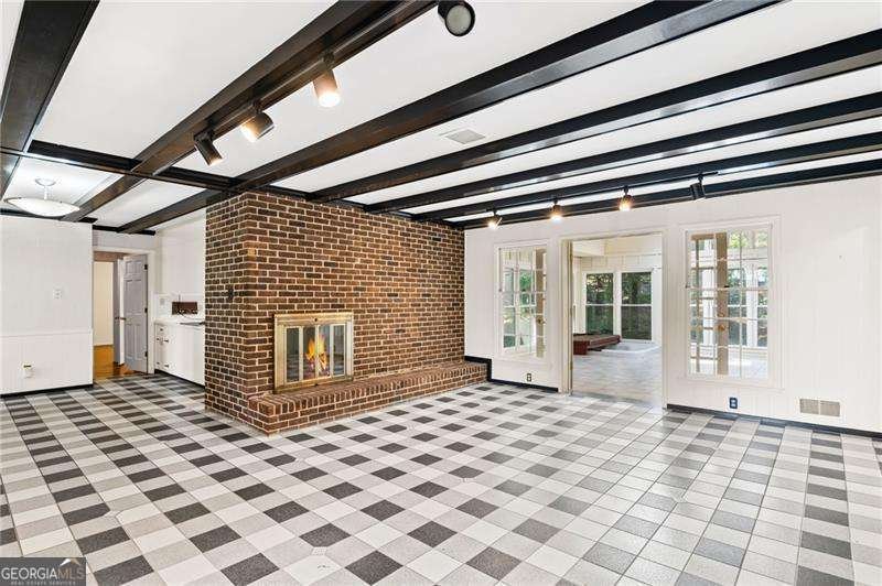 965 Heards Ferry Road Atlanta - 9