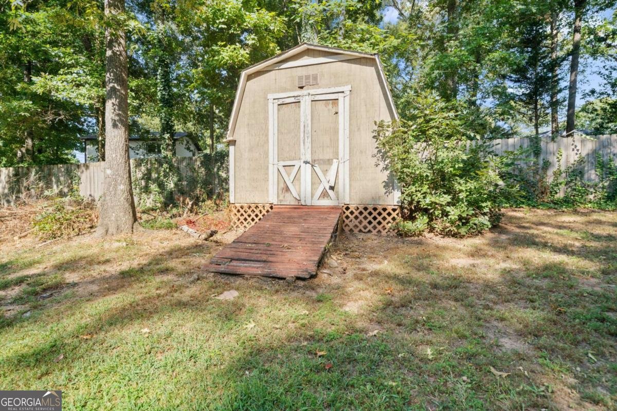 2433 Hidden Lane Snellville - 8