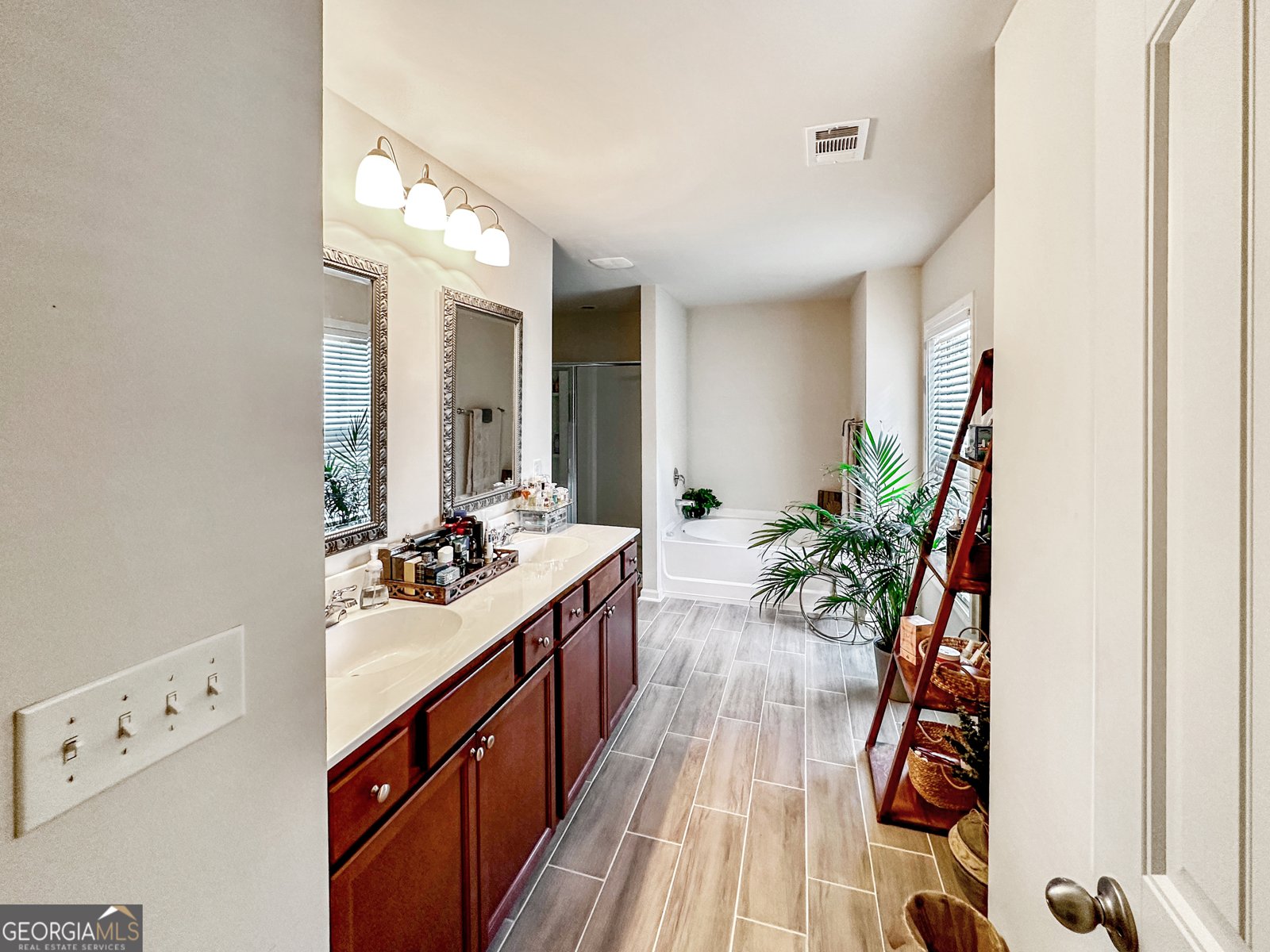 107 Silverwood Drive Dallas - 25