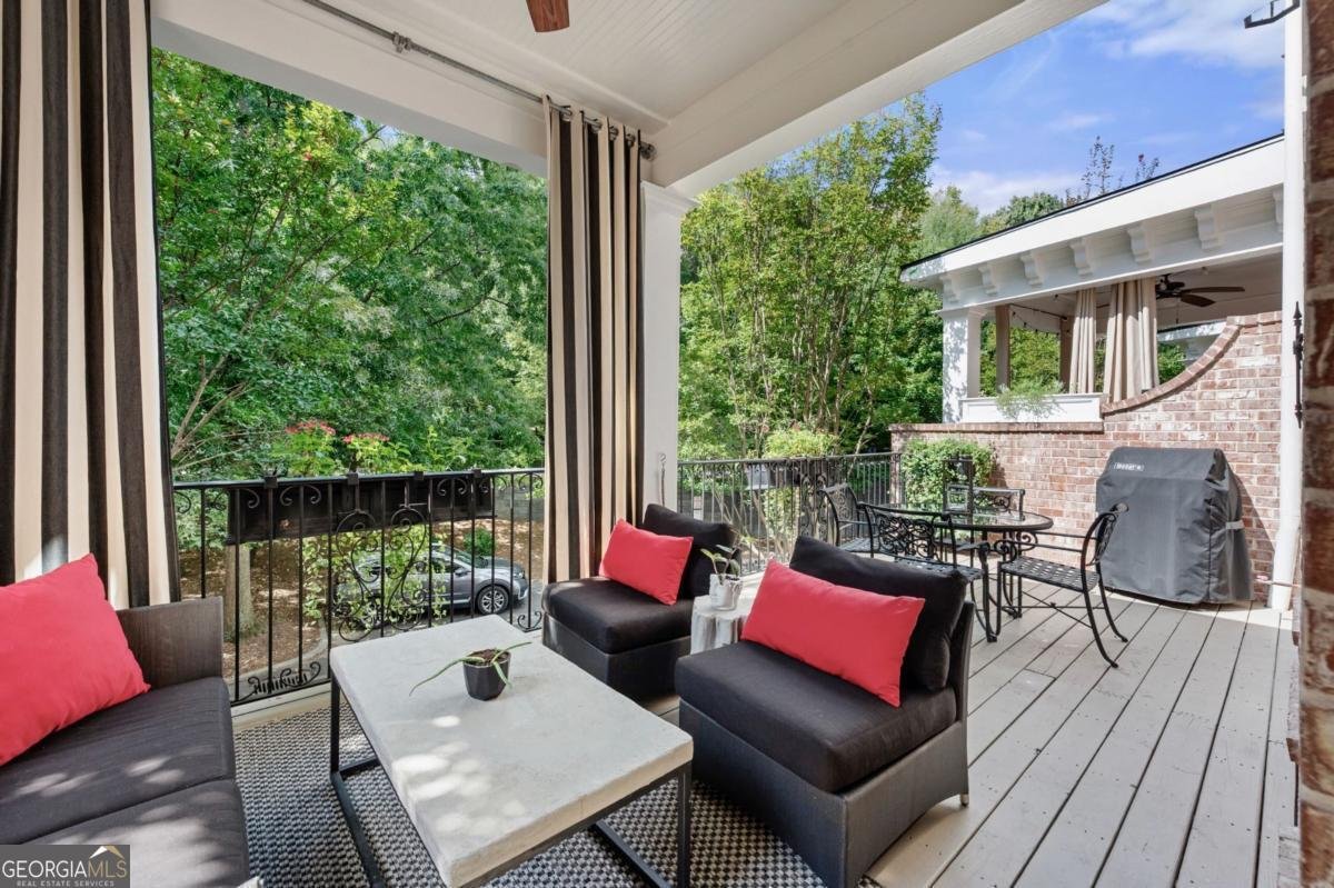 226 Inman Lane Atlanta - 25