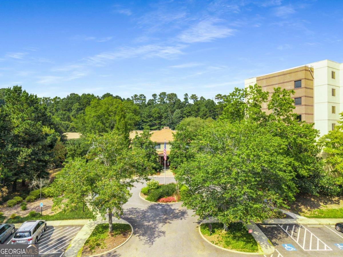 1800 Clairmont Lake Decatur - 41