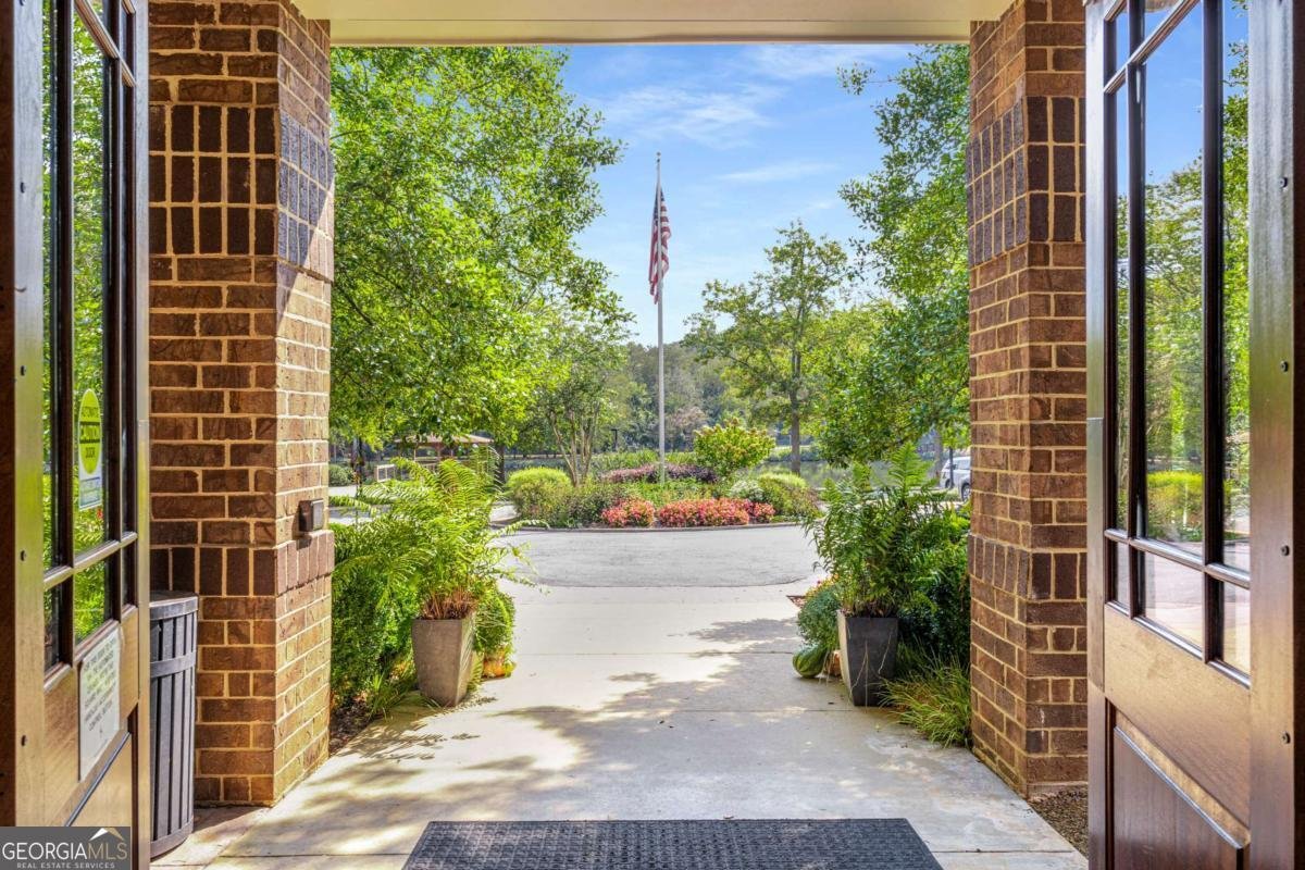1800 Clairmont Lake Decatur - 5