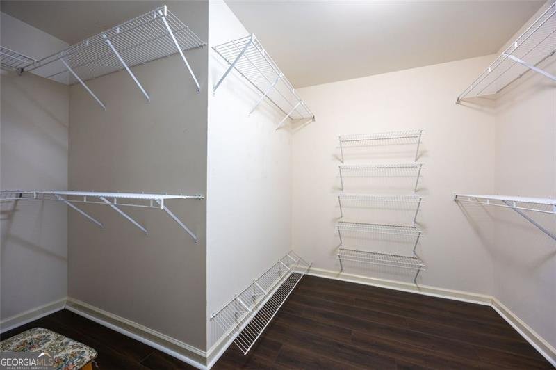 946 Cornwall Marietta - 32