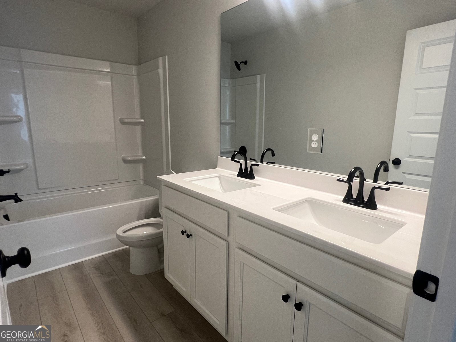 3546 Iron Hearth Bend Snellville - 16