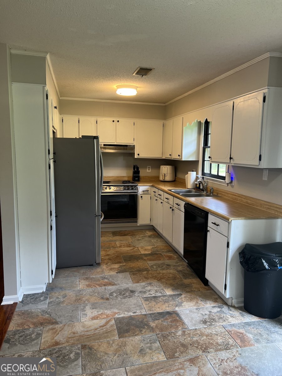 1220 Second Street Dudley - 17