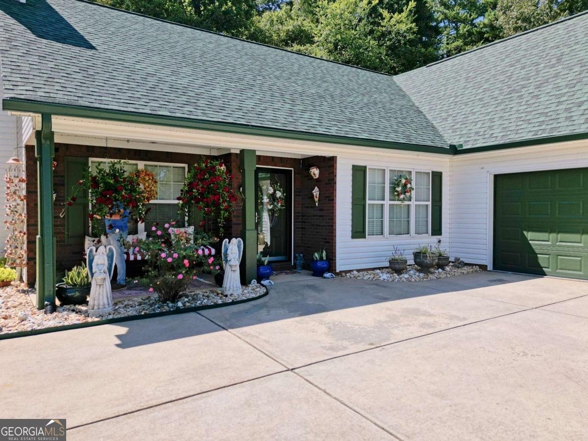 100 Glenview Drive Griffin - 27