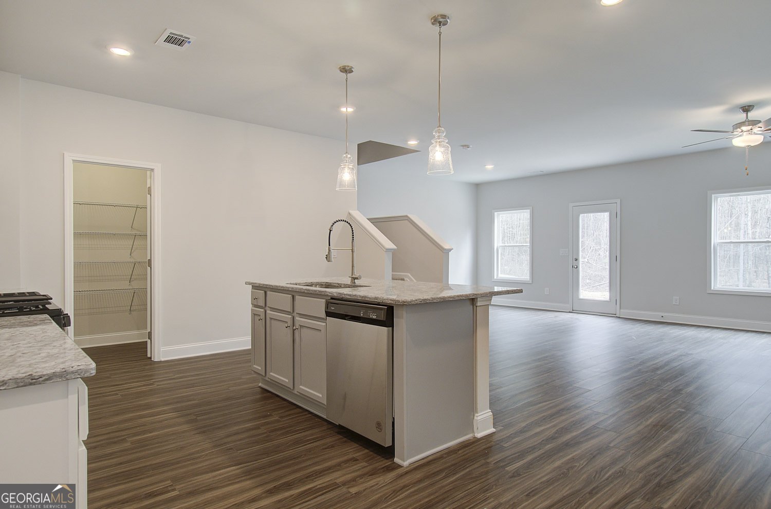 3557 Iron Hearth Bend Snellville - 11