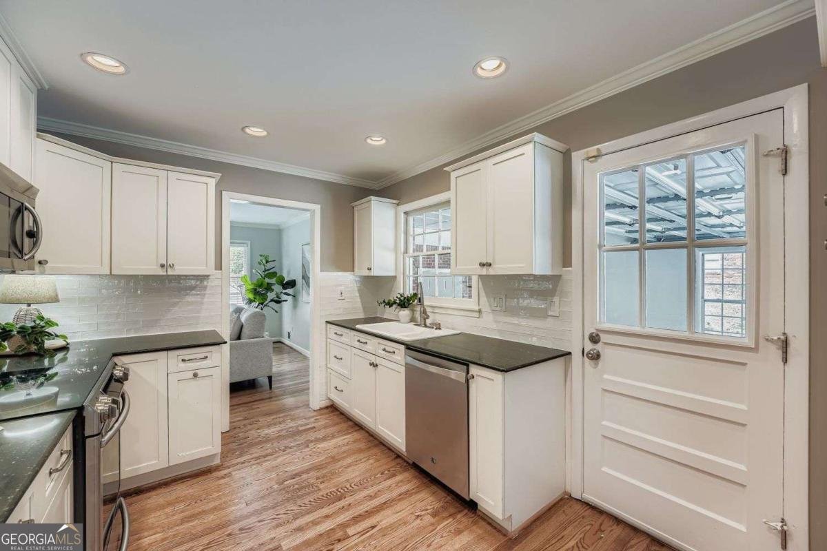 2101 Chesterfield Drive Atlanta - 14