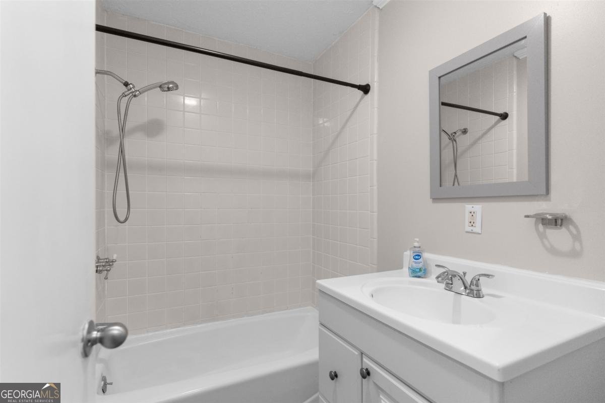1251 Brickhouse Road Greensboro - 19
