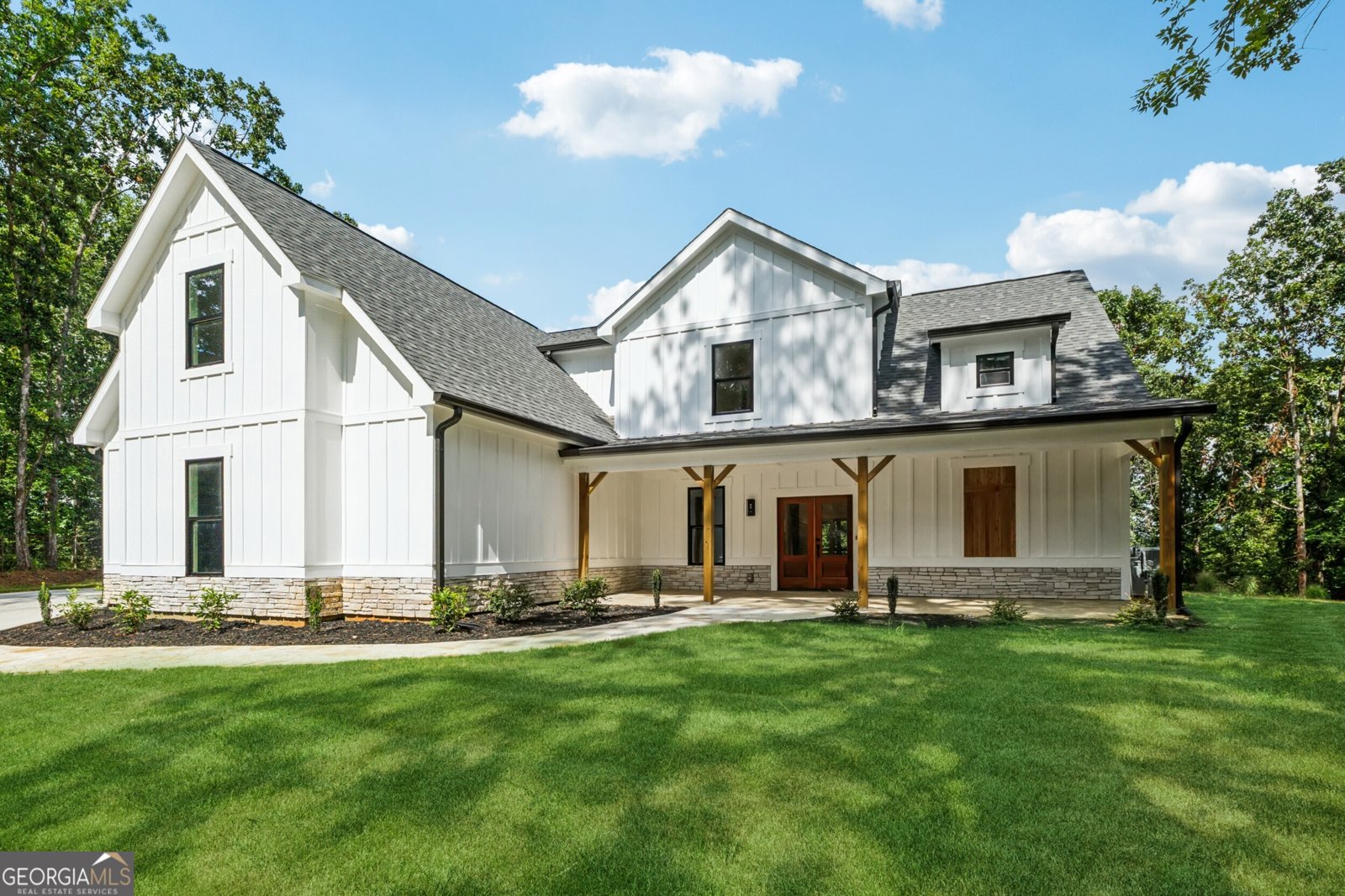 613 Ann Court Woodstock - 1
