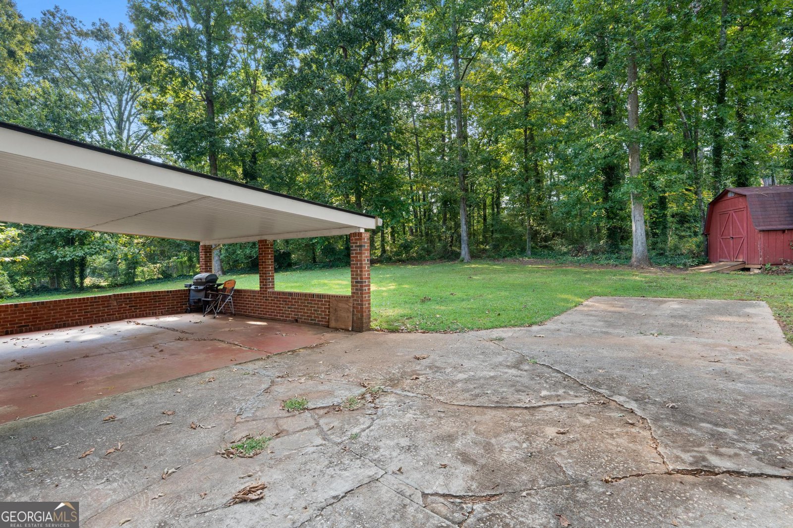 200 North Drive Hampton - 33