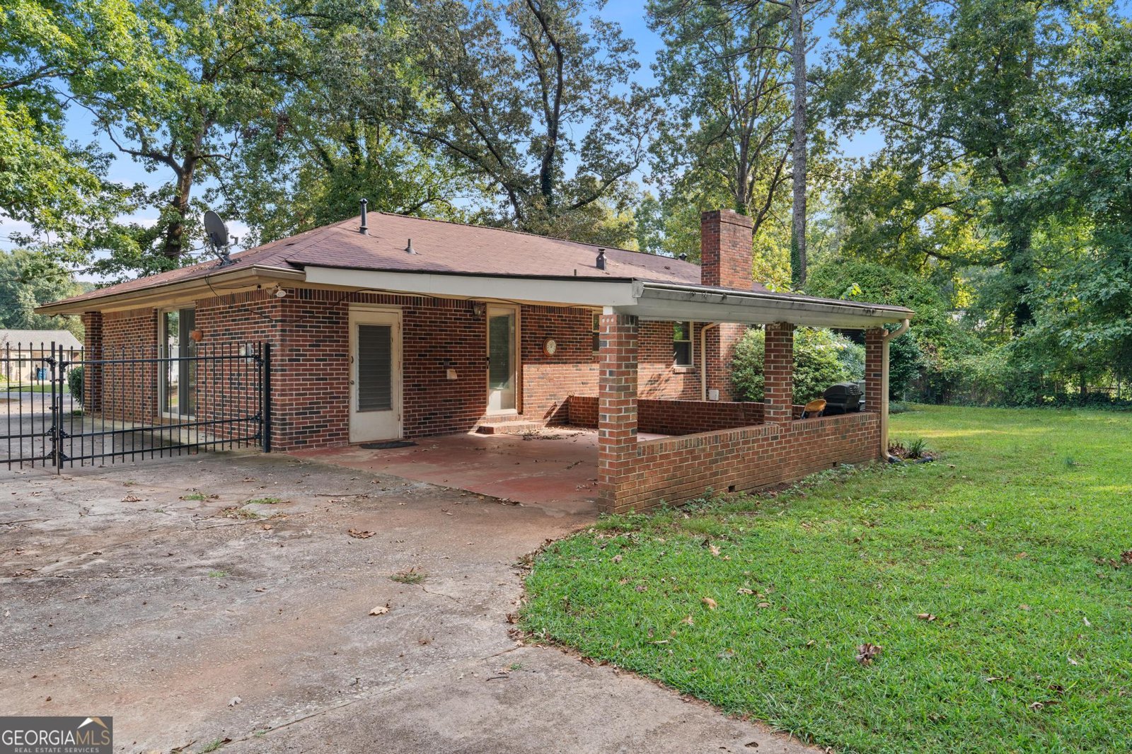 200 North Drive Hampton - 34