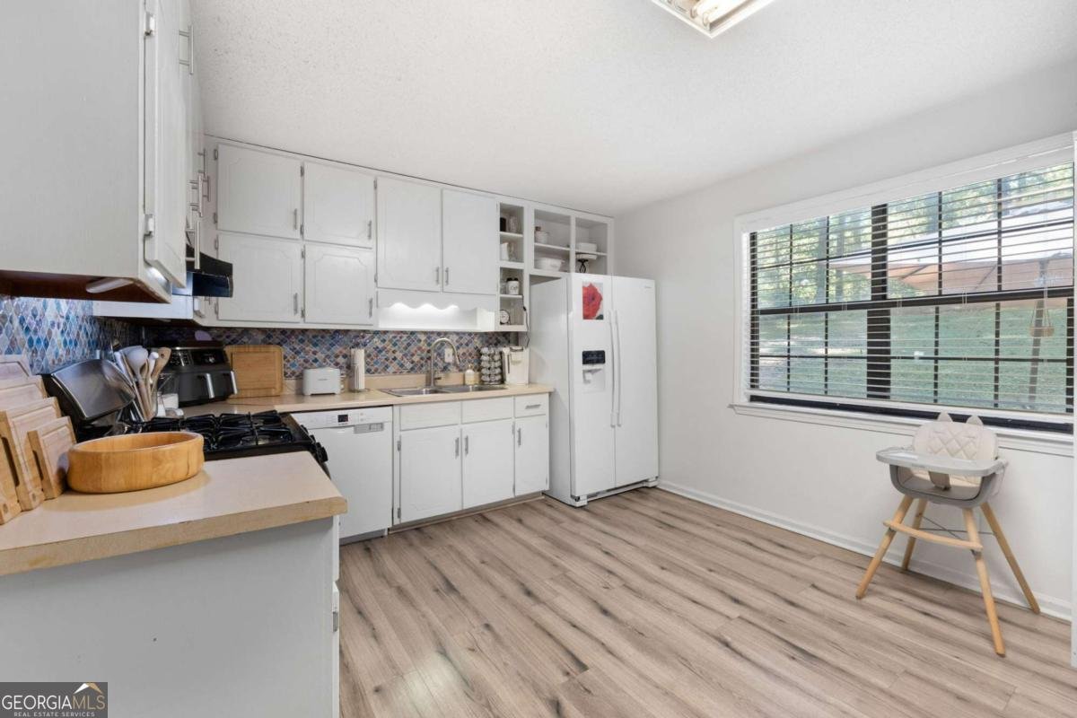 105 Bobolink Drive Stockbridge - 14