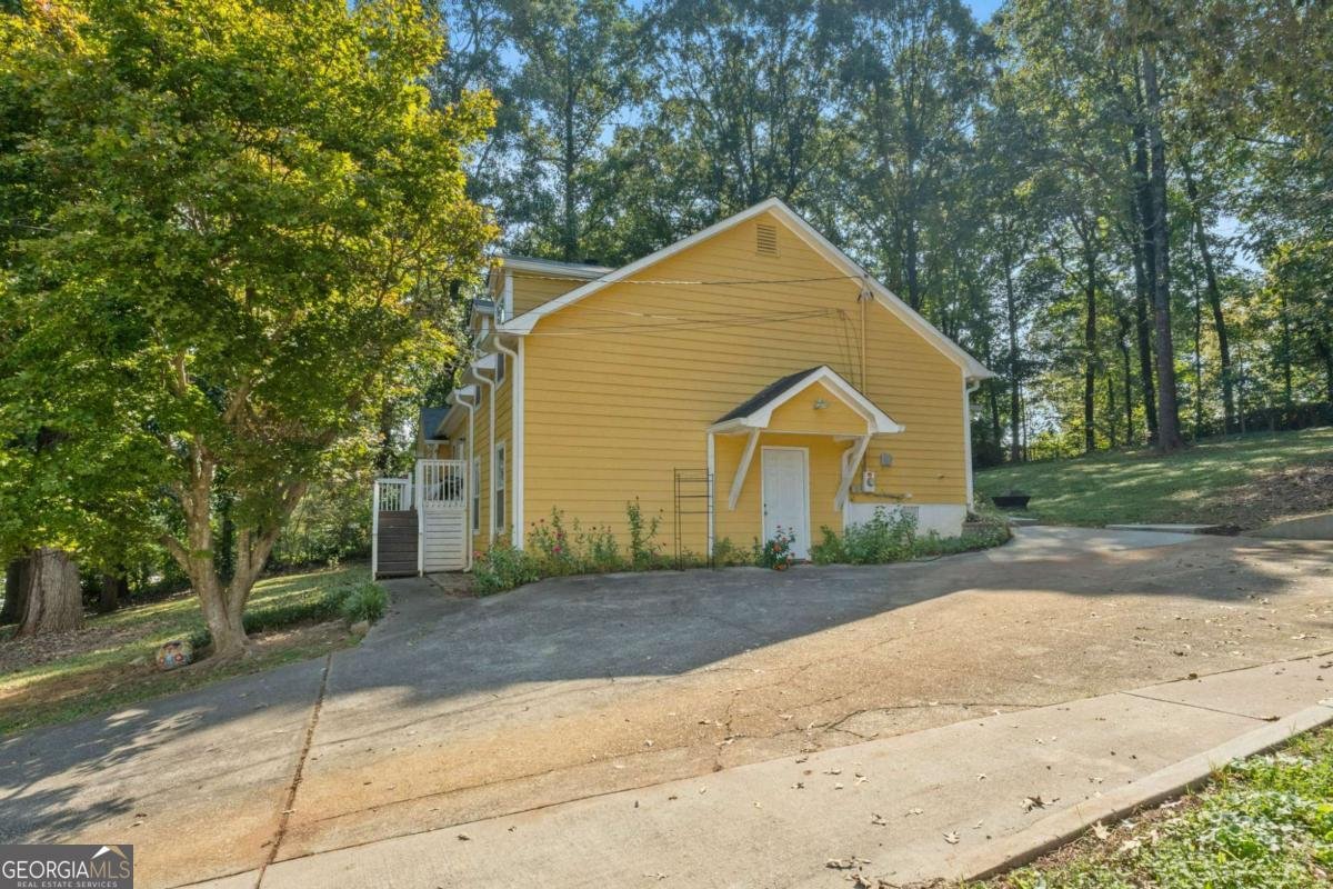 105 Bobolink Drive Stockbridge - 34
