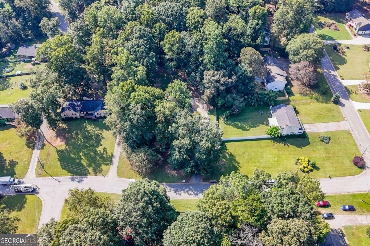 105 Bobolink Drive Stockbridge - 35