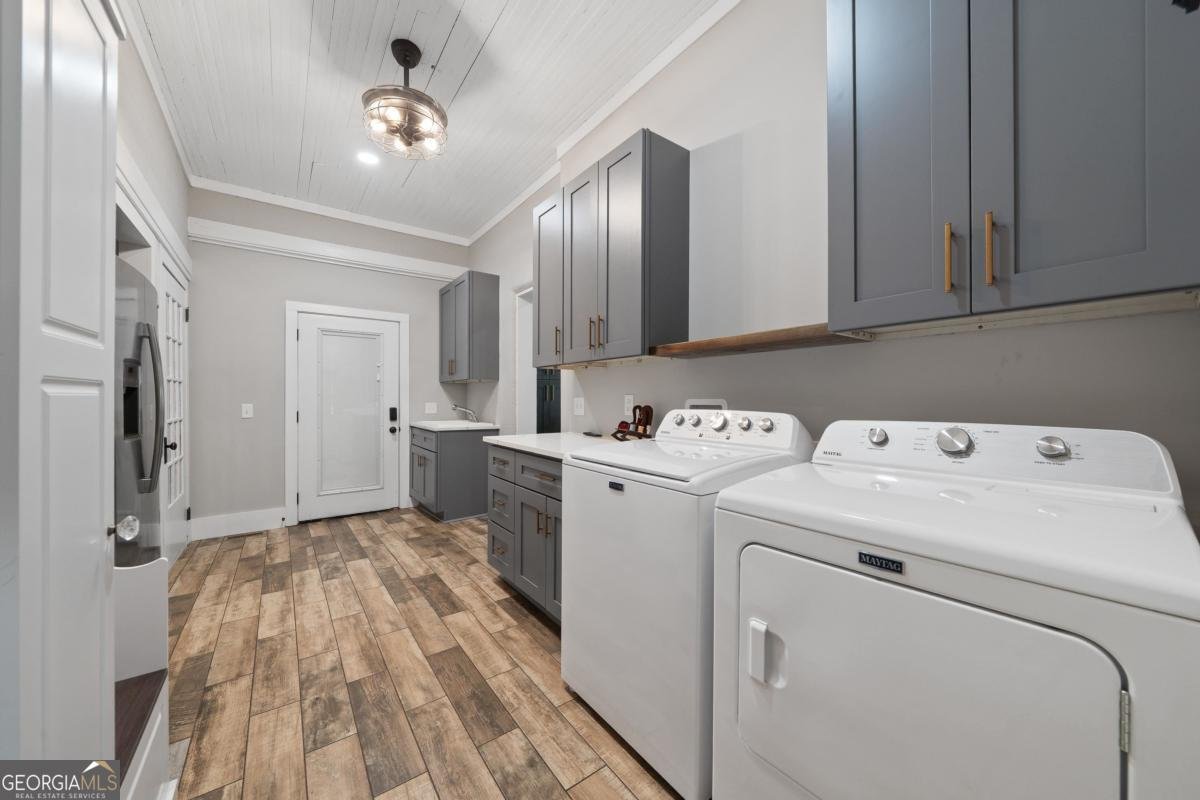 208 West South Street Greensboro - 29