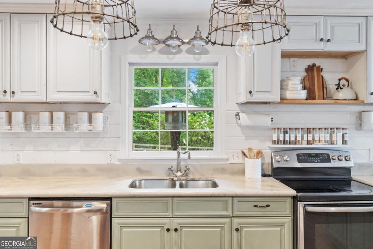 4485 Forest Green Drive Sugar Hill - 12