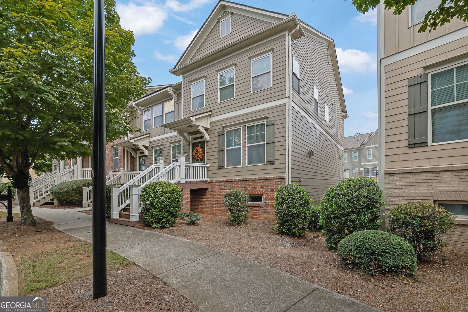 4416 Village Field Place Suwanee - 1