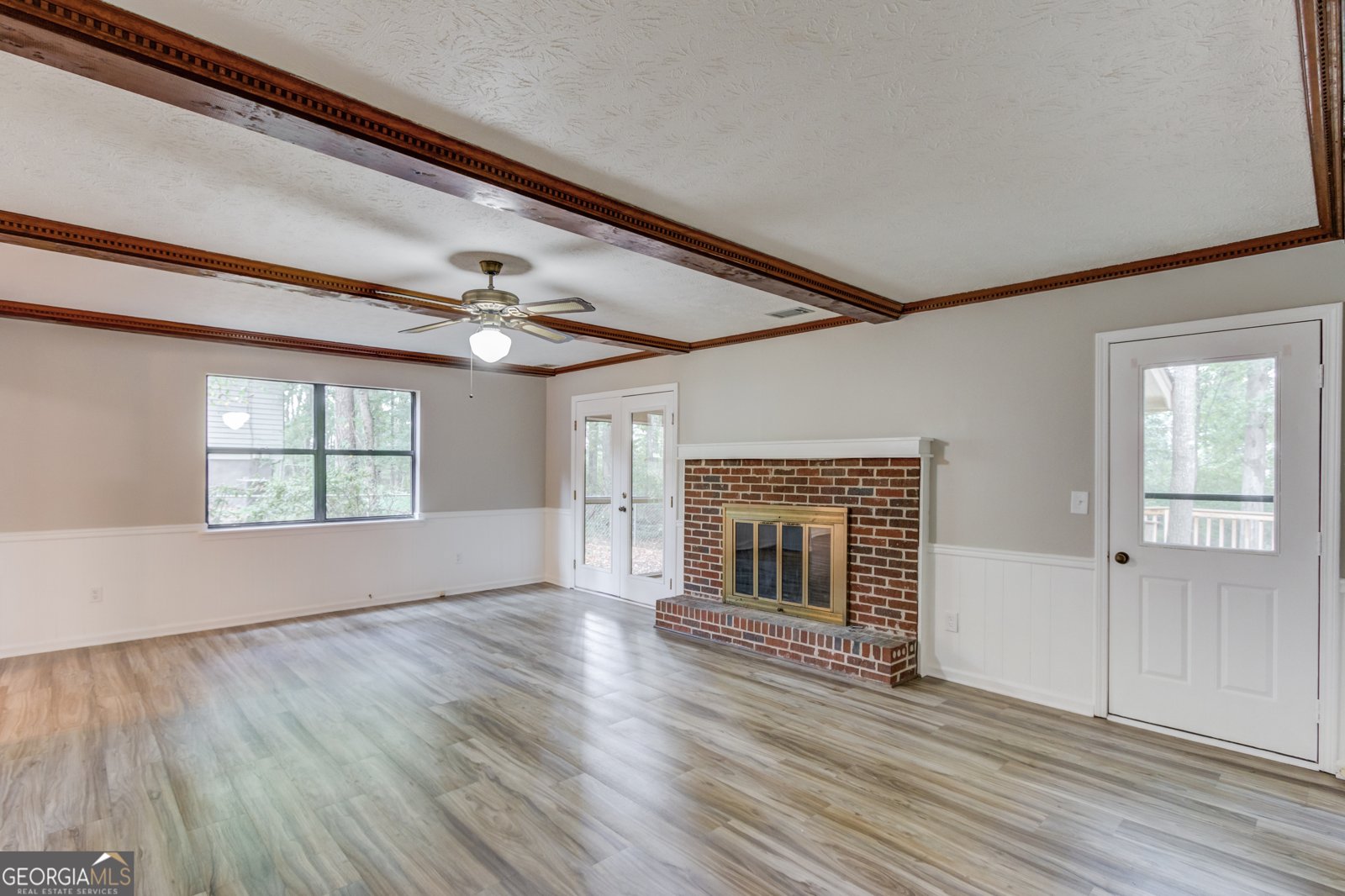 2405 IVY Way Snellville - 1