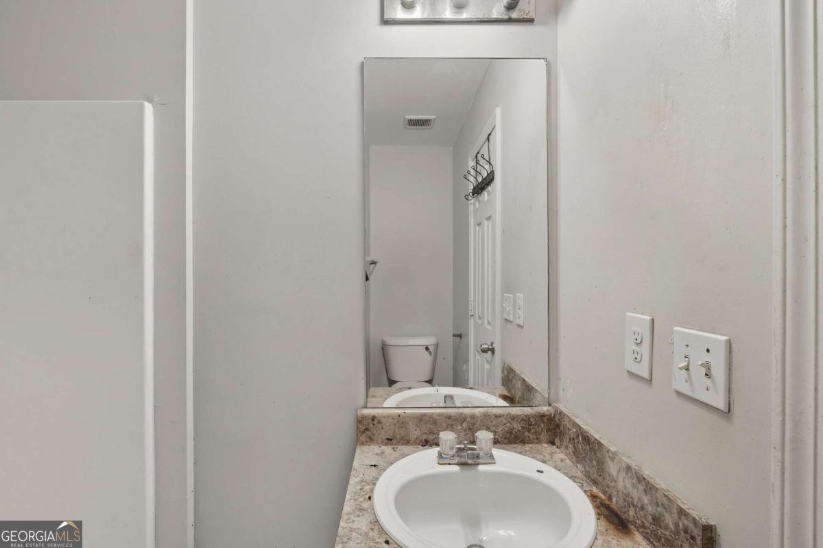 1651 ISLEWORTH Circle College Park - 12