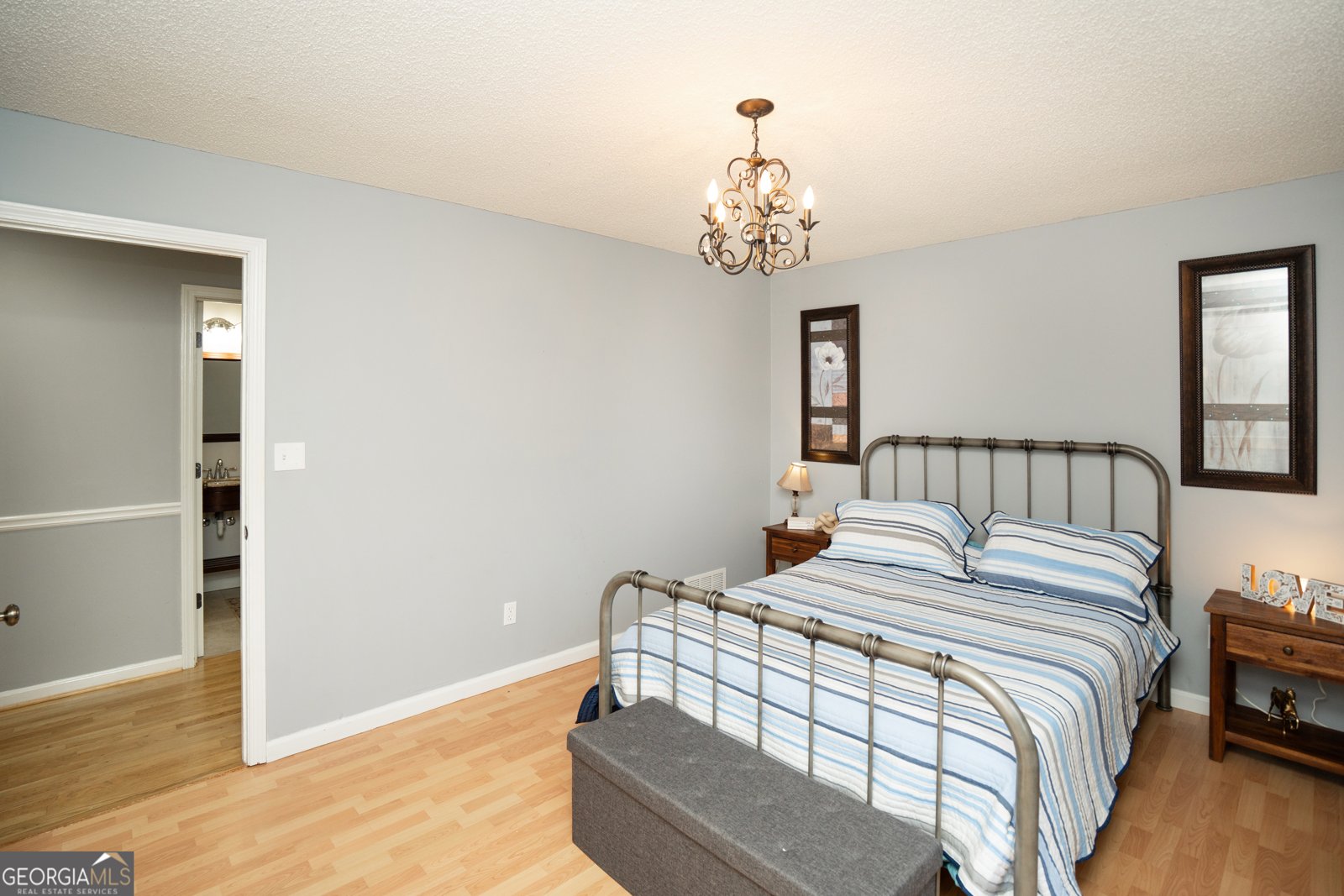 295 Hillview Road Hampton - 25