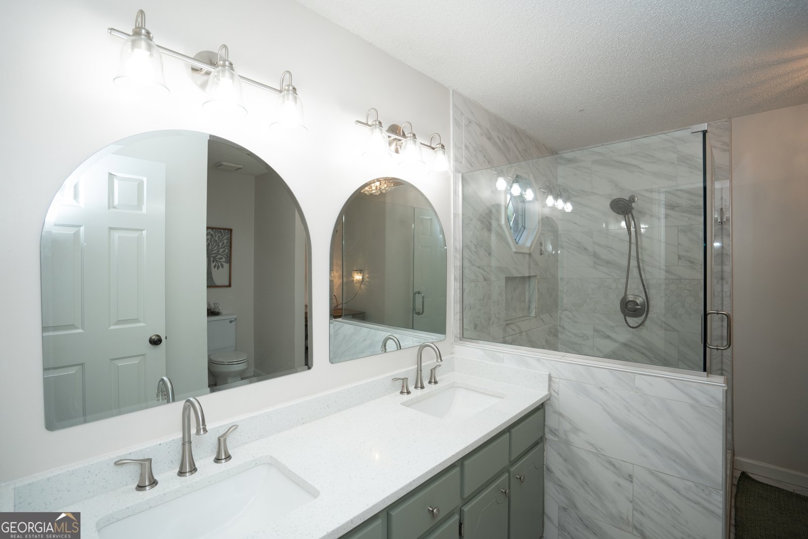 295 Hillview Road Hampton - 32