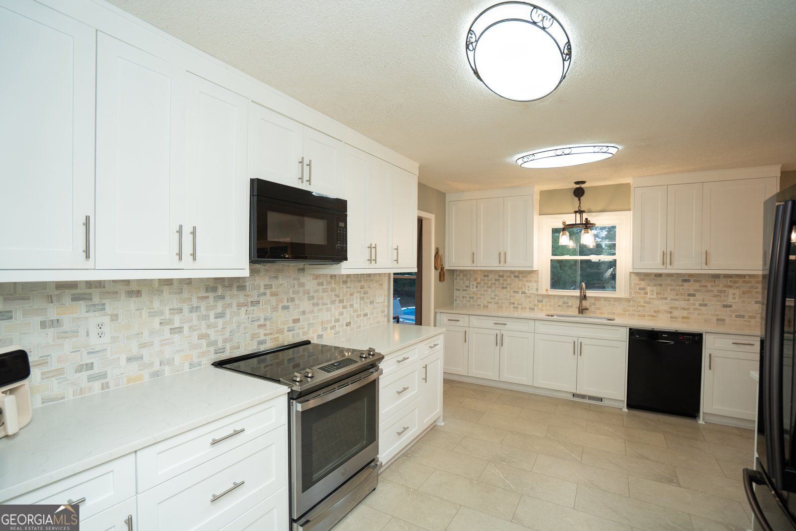295 Hillview Road Hampton - 41