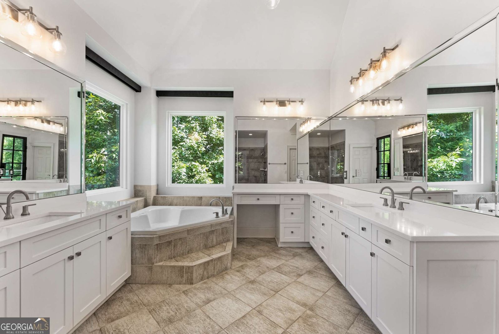 4505 Bastion Drive Roswell - 41