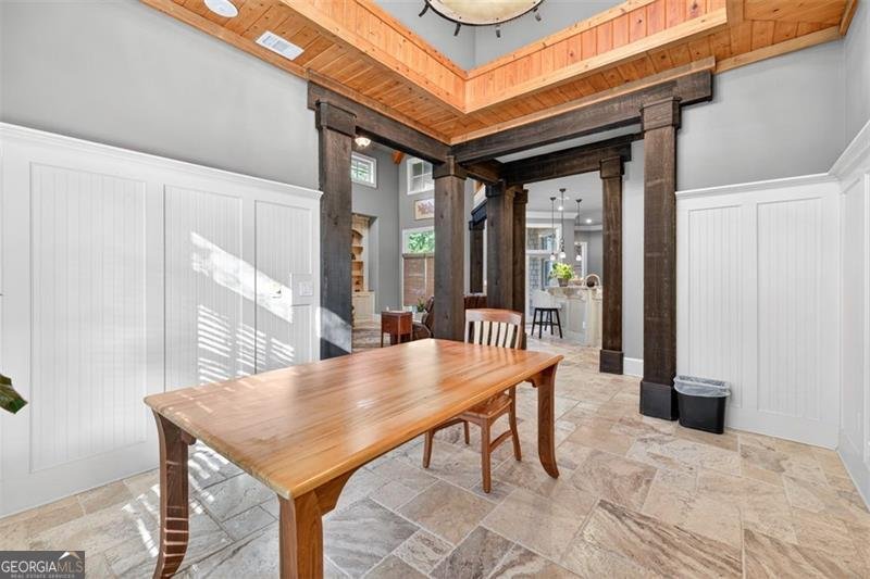 5829 SWINGING GATE Gainesville - 31