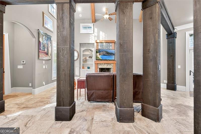 5829 SWINGING GATE Gainesville - 32