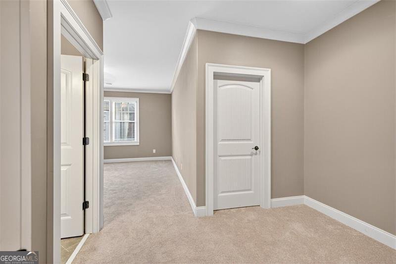 5829 SWINGING GATE Gainesville - 44