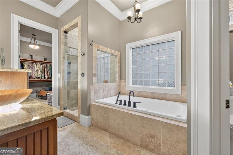5829 SWINGING GATE Gainesville - 55
