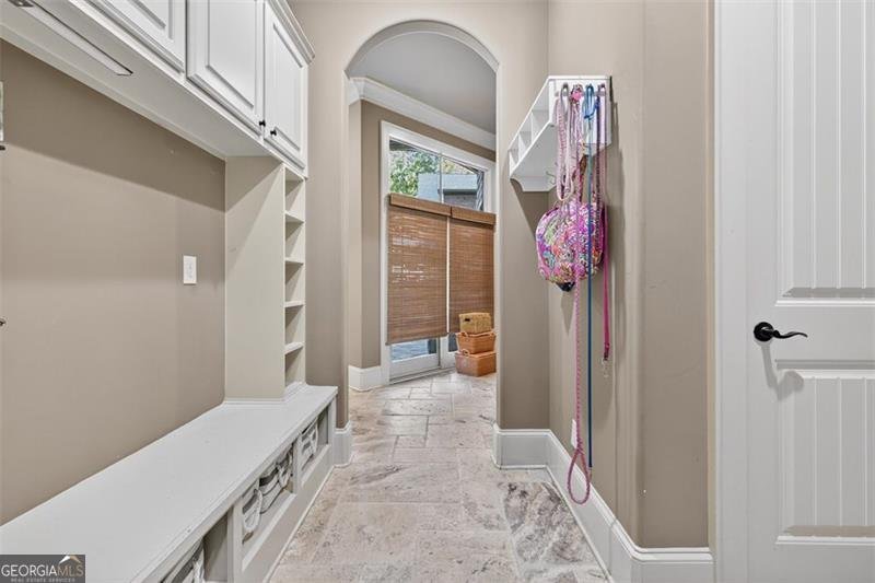 5829 SWINGING GATE Gainesville - 62