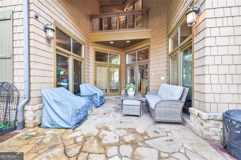 5829 SWINGING GATE Gainesville - 63