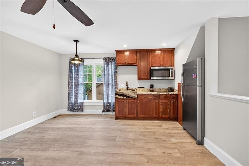 5829 SWINGING GATE Gainesville - 88